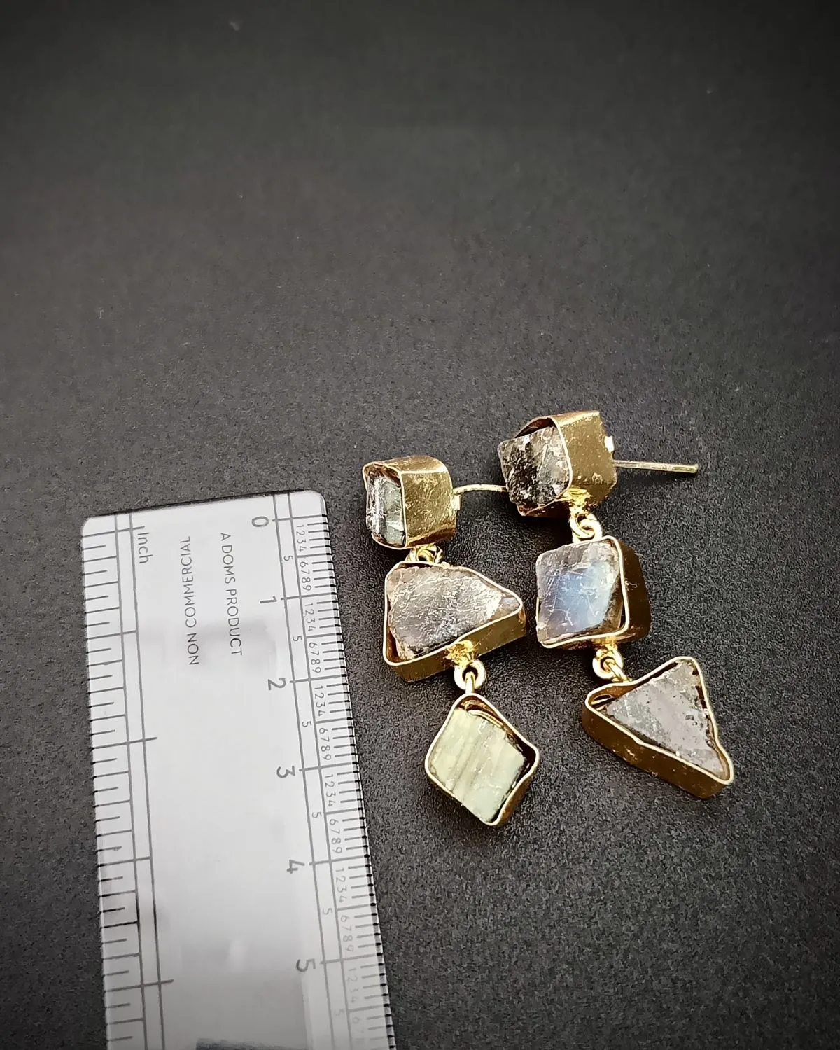 Forest Mirage - Labradorite Uncut Stones Earrings - Image 2