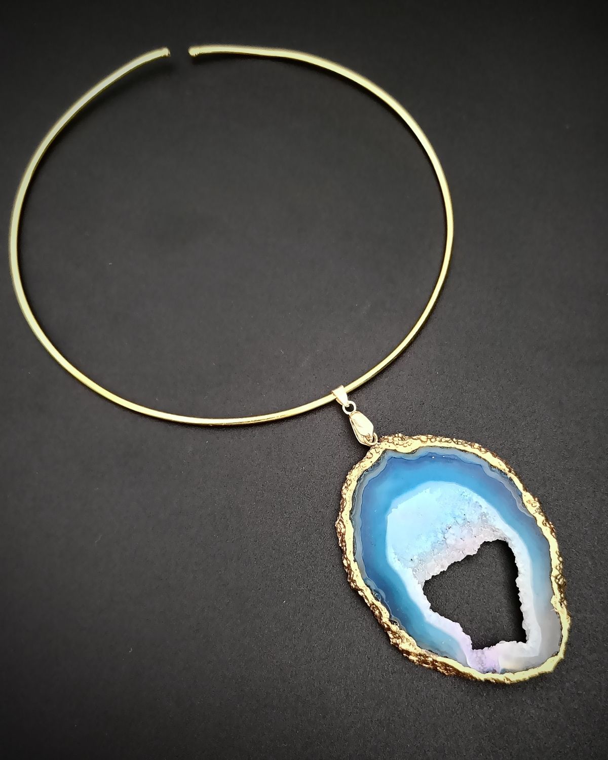 Raw Radiance Necklace- Aqua Agate Slice Stone & Brass Hasli - Image 4