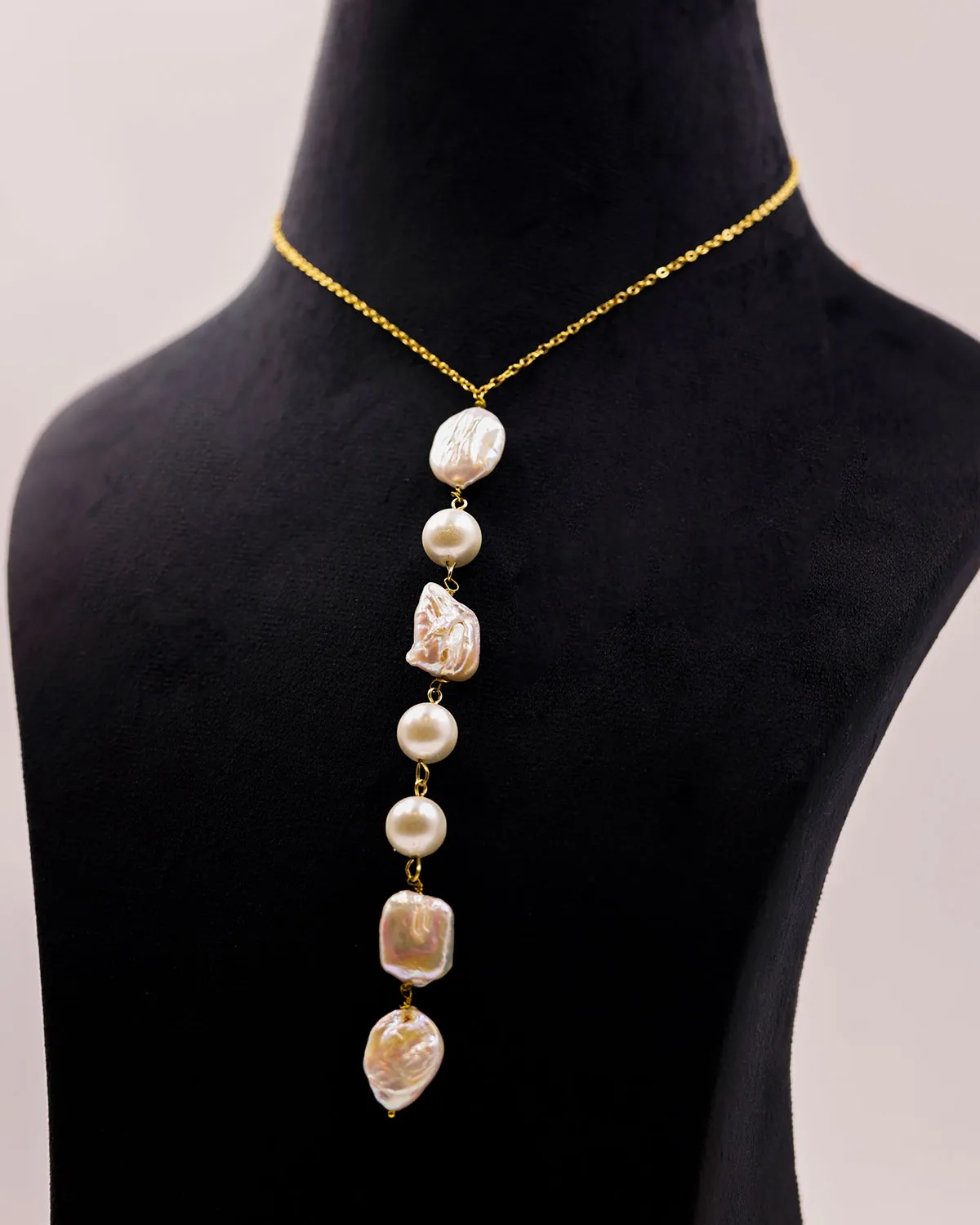 Dew Drops Chain Necklace with Freshwater and Shell Pearls - Image 5