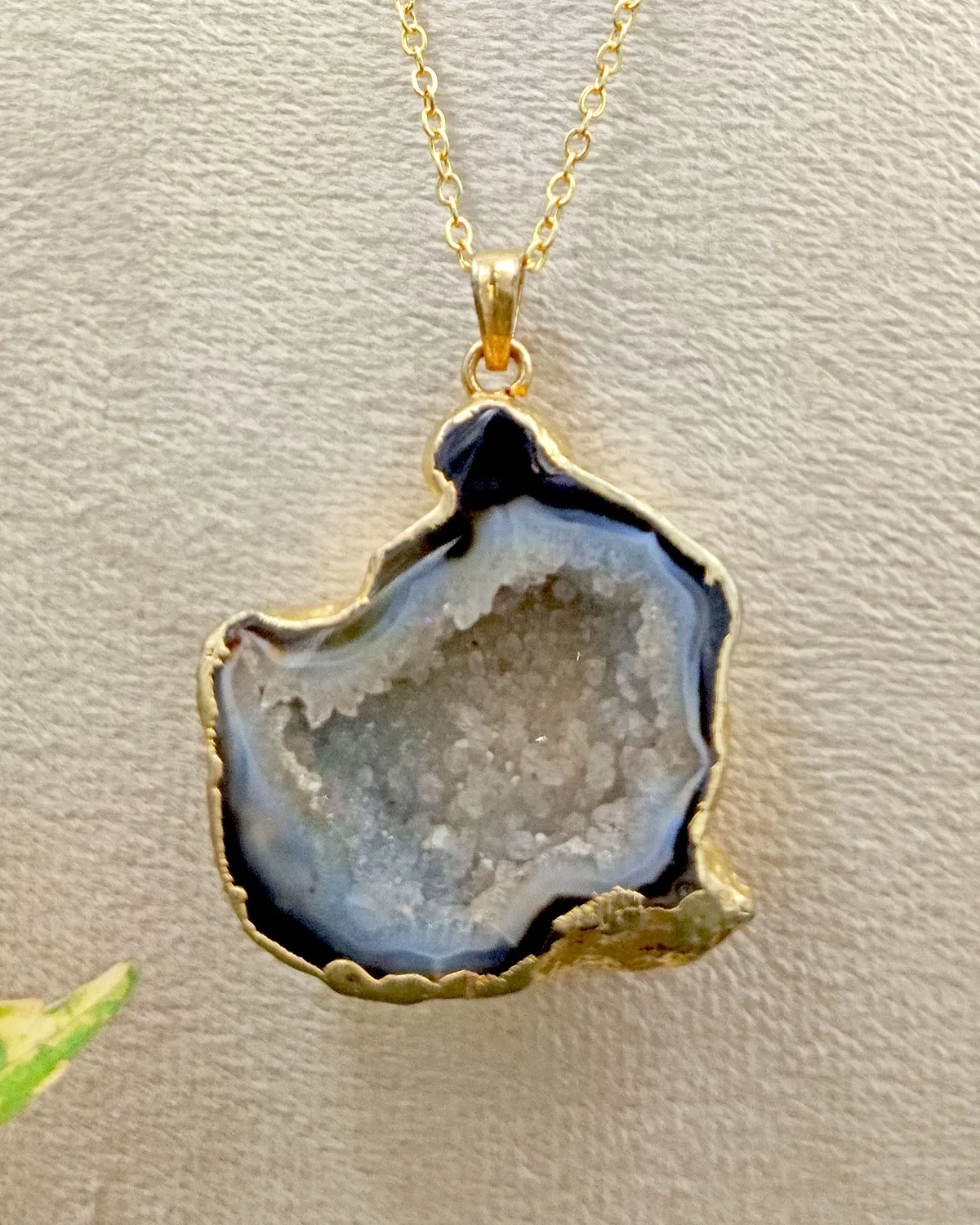 Crystal Cove Druzy Stone Pendant Necklace - Black Mirage - Image 4