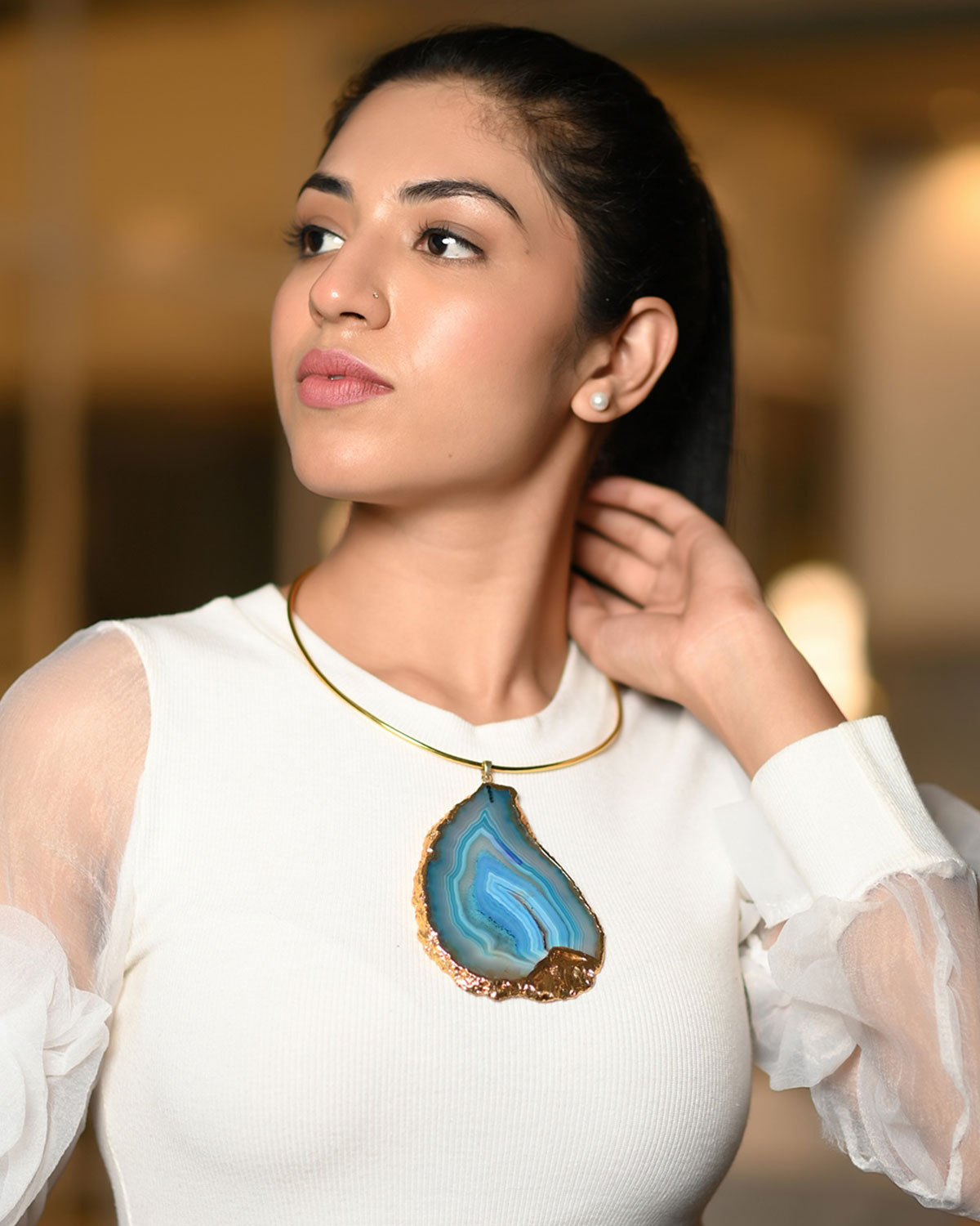 Golden Teardrop Necklace with Agate Slice Stone and Brass Hasli - Image 2
