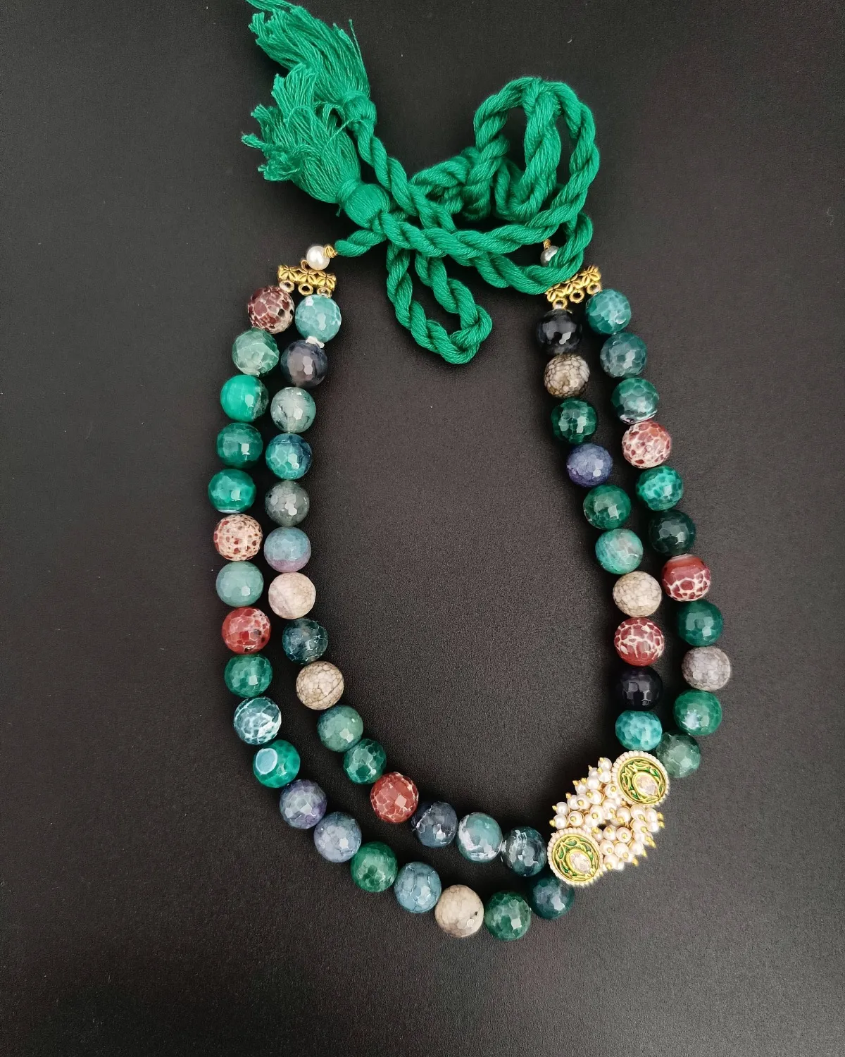 Verdant Royale – Agate & Pearl Layered Necklace - Image 3